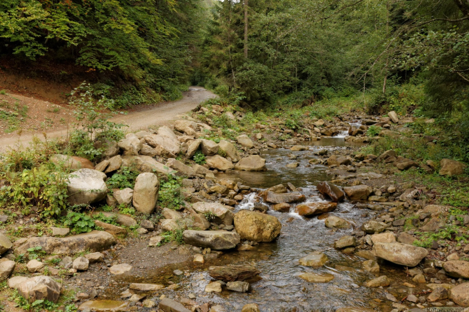 Дорога к водопаду Гук