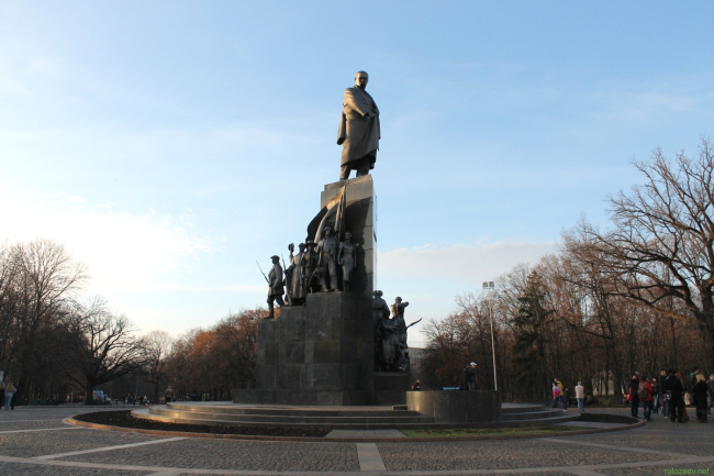 Харьков, памятник Шевченко